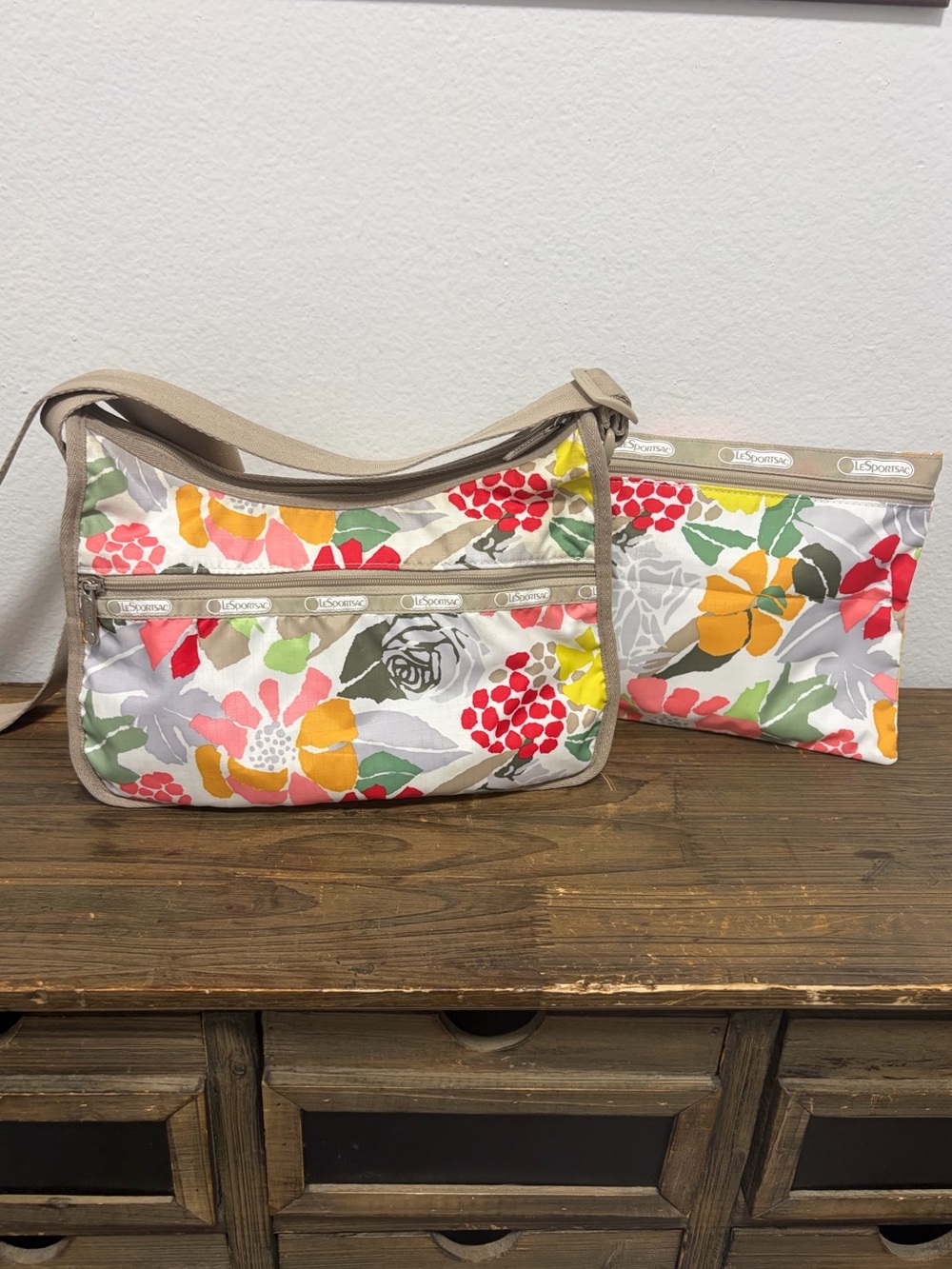 LeSportsac Joy Garden Floral Hobo Nylon Crossbody & Cosmetic Bag Set - Like New